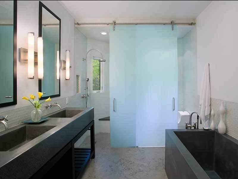 Luxurious shower room